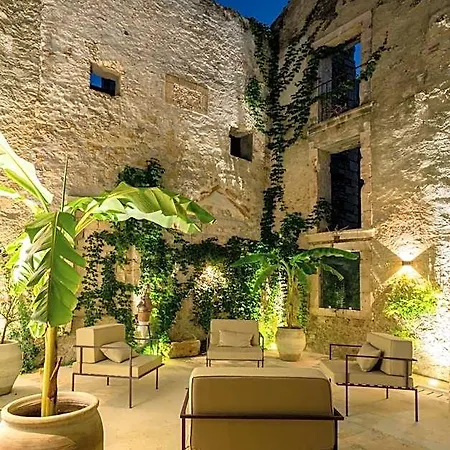 Isabella di Castiglia Apartments-3